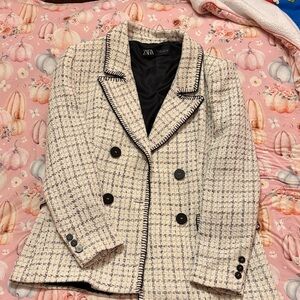 Zara Black and Cream Checkered Blazer